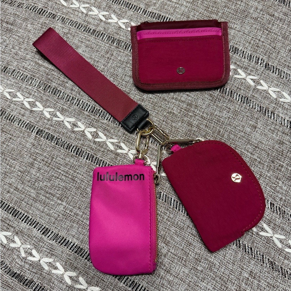 Lululemon Dual Pouch Wristlet True Identity Card Case Set Pomegranate/Sonic Pink